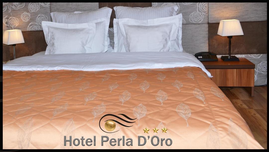 Hotel Perla D'Oro Timisoara Esterno foto